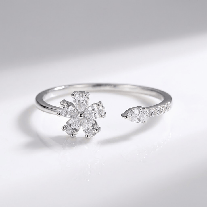 SILVER ZIRCONIA FLOWER - (ADJUSTABLE)