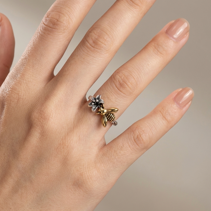 HONEY BEE & FLOWER SILVER RING - (ADJUSTABLE)