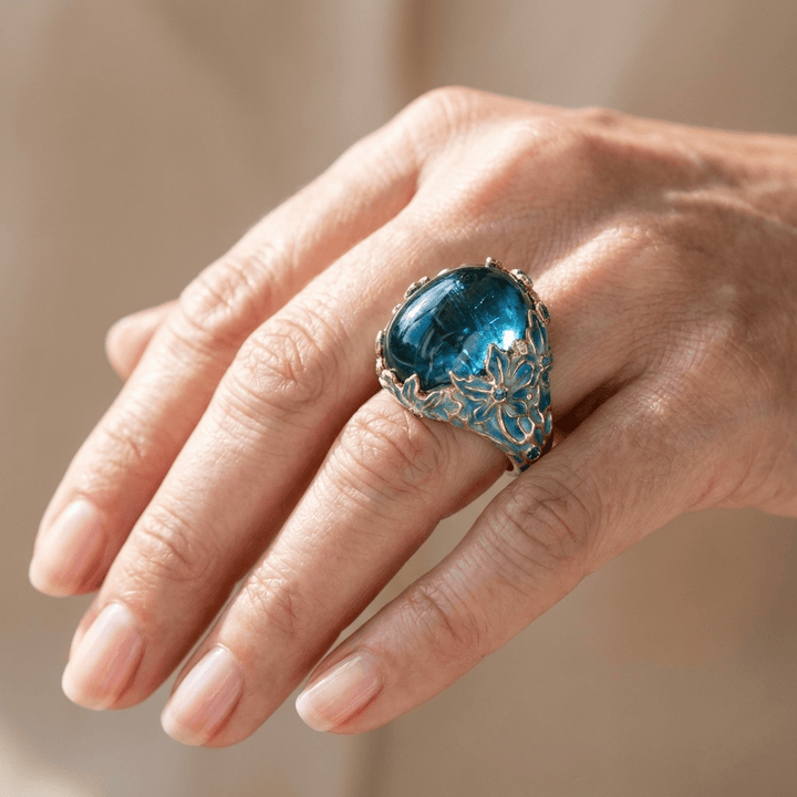 GOLD BLUE APATITE FLOWER RING