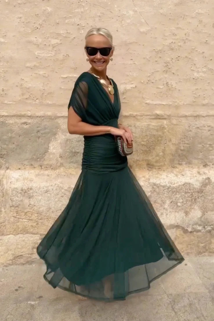 Evira - Elegant Off-Shoulder Dress