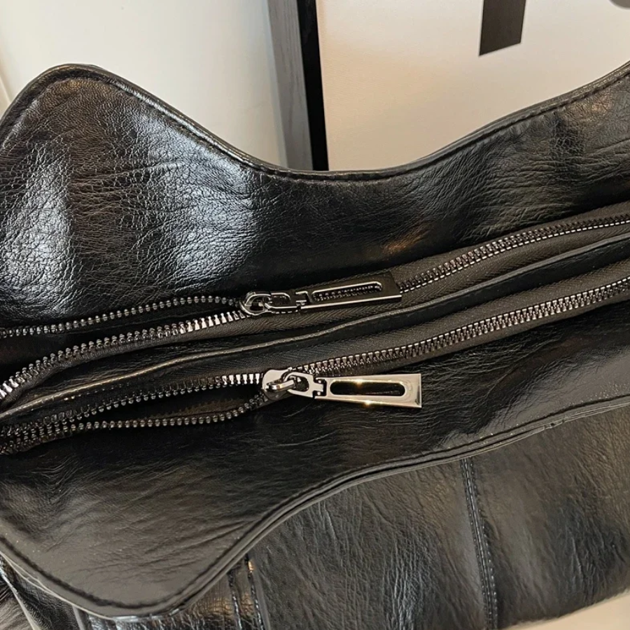 Emilie - Vintage Zippered Bag