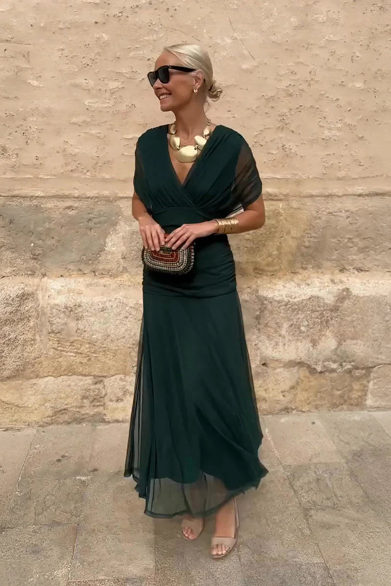 Evira - Elegant Off-Shoulder Dress