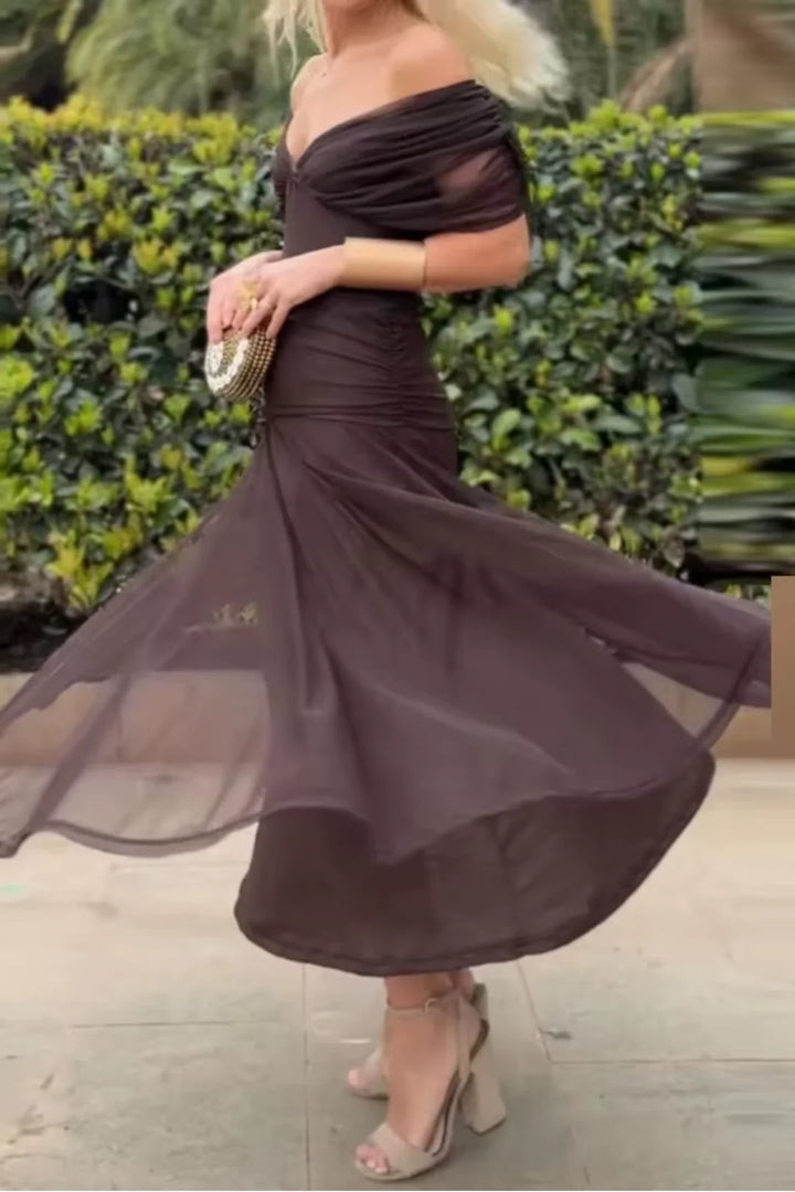 Evira - Elegant Off-Shoulder Dress