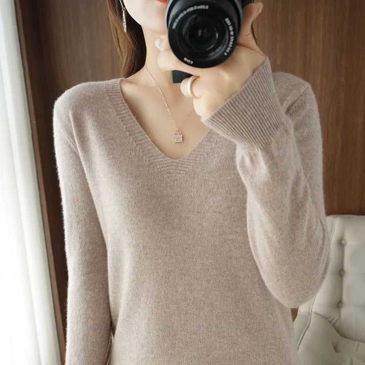 Clarissa - Casual Chic Sweater