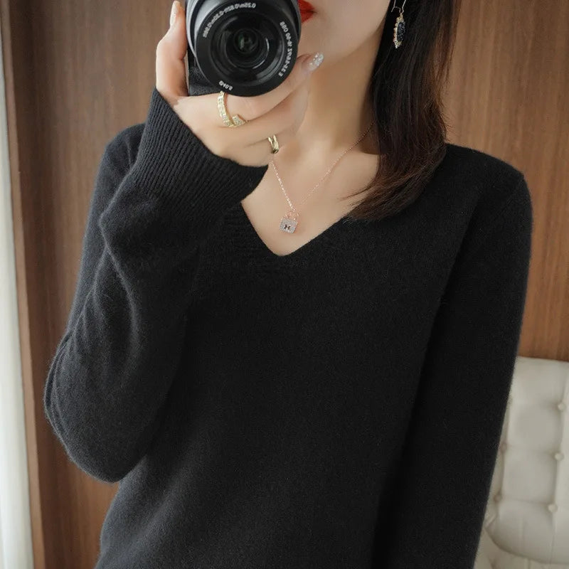 Clarissa - Casual Chic Sweater