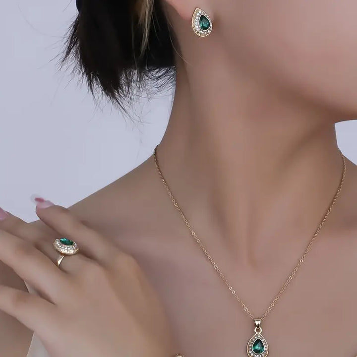 Noemie Glastra Jewelry emerald | Gold