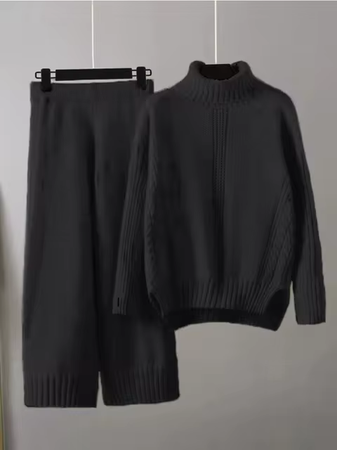 Adriana - Cozy Turtleneck Set