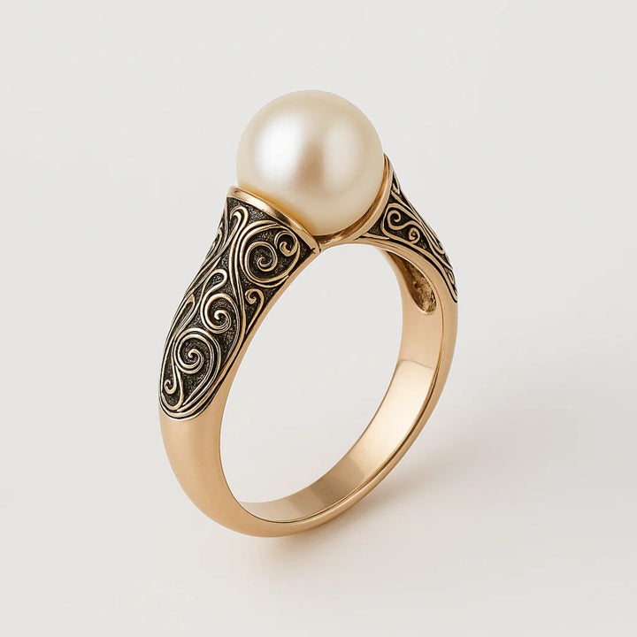 Lucia | Vintage Pearl Golden Ring